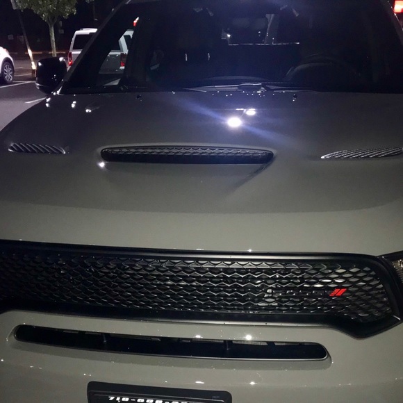 Meet your Posher, Candice - Picture 2 of 2